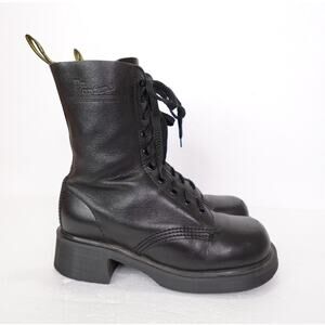 Vintage 90s MIE Dr. Martens Black 1420 Chunky
Square Toe 10 Eye Boot UK 6 US 8